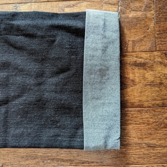 SANTANA Cuffed charcoal Denim Jeans. Size 4 or 6 - Picture 5 of 8